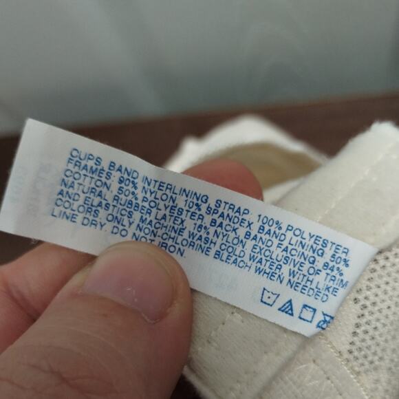 Lot of 2 Playtex Size 36C Beige 18 Hour Ultimate Shoulder Comfort Wireless Bra - Picture 10 of 10